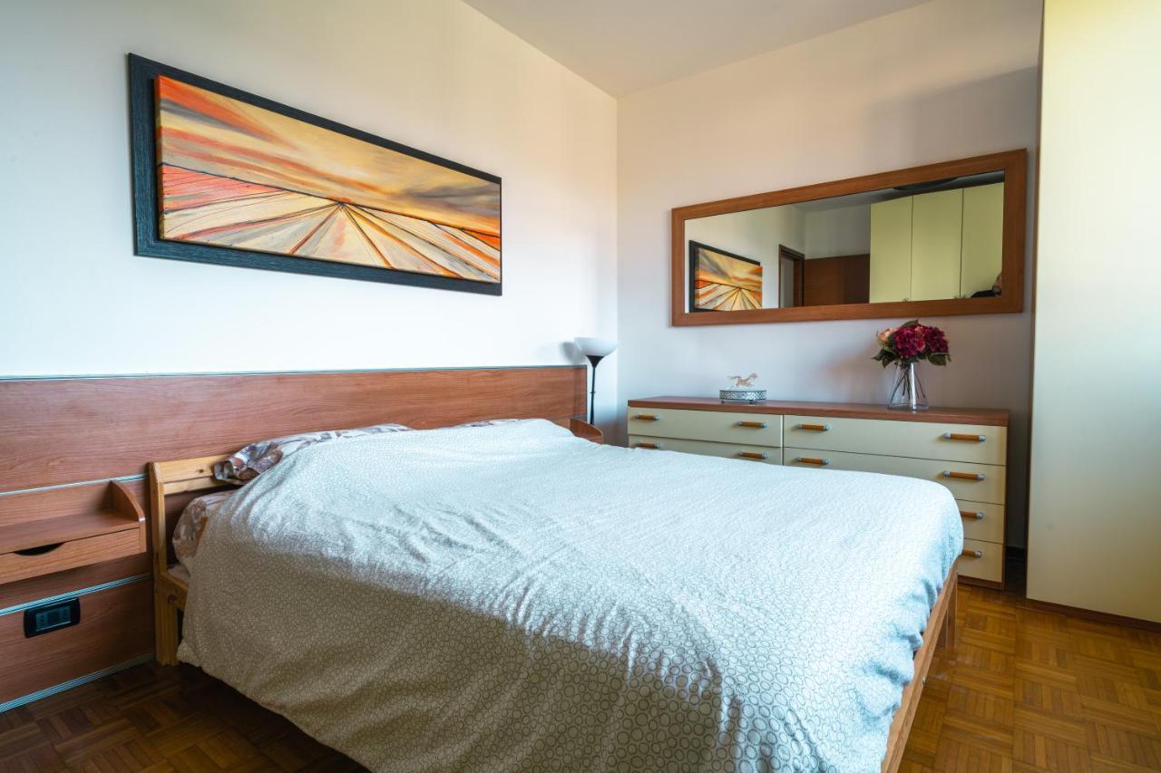 Te Vojo Ben -Furnished Flat- Lägenhet Santa Maria Di Sala Exteriör bild