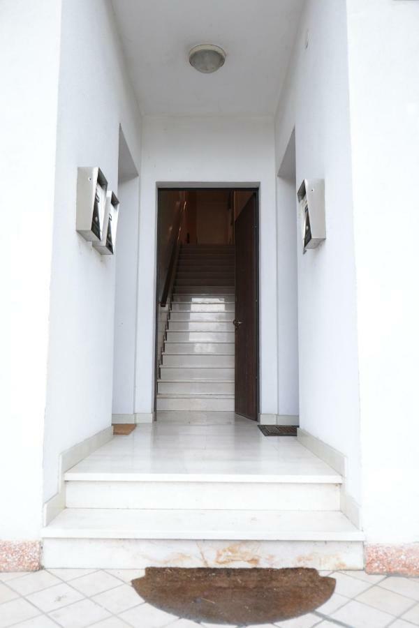 Te Vojo Ben -Furnished Flat- Lägenhet Santa Maria Di Sala Exteriör bild